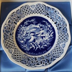 Winter Melodie Schumann Imperial Christmas Plate